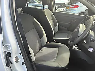 Used 2015 Dacia Sandero Ambiance White - Interior and Exterior details 13