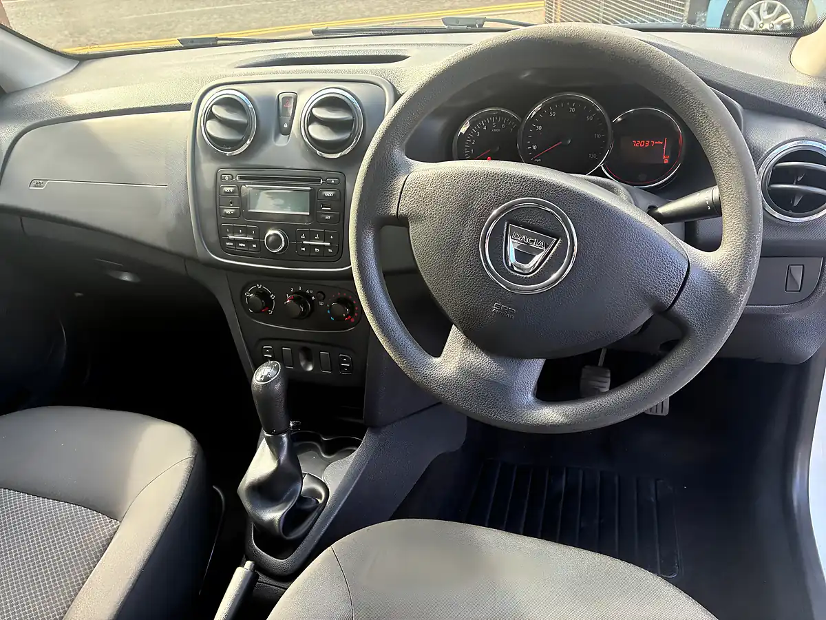 Used 2015 Dacia Sandero Ambiance White - Interior and Exterior details 9