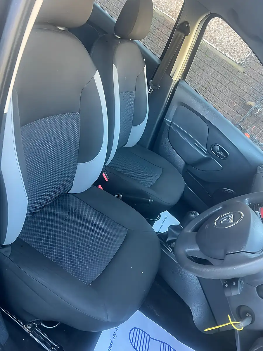 Used 2015 Dacia Sandero Ambience Panther Black - Interior and Exterior details 11