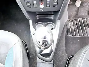 Used 2015 Dacia Sandero Laureate Prime Blue - Interior and Exterior details 10