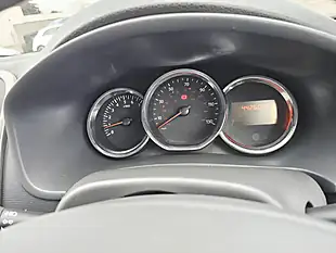 Used 2015 Dacia Sandero Laureate Prime Blue - Interior and Exterior details 12
