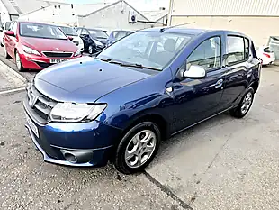 Used 2015 Dacia Sandero Laureate Prime Blue - Interior and Exterior details 2