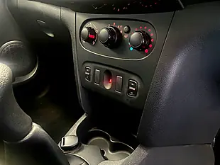 Used 2015 Dacia Sandero Stepway Ambiance Azurite Blue - Interior and Exterior details 16