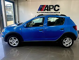 Used 2015 Dacia Sandero Stepway Ambiance Azurite Blue - Interior and Exterior details 2