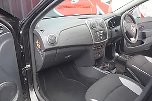 Used 2015 Dacia Sandero Stepway Ambiance Black - Interior and Exterior details 19
