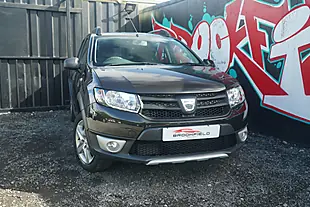Used 2015 Dacia Sandero Stepway Ambiance Black - Interior and Exterior details 3