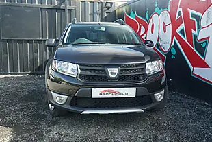Used 2015 Dacia Sandero Stepway Ambiance Black - Interior and Exterior details 4