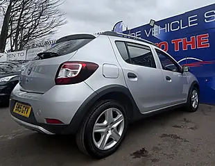 Used 2015 Dacia Sandero Stepway Ambiance Silver - Interior and Exterior details 6