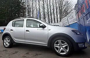 Used 2015 Dacia Sandero Stepway Ambiance Silver - Interior and Exterior details 7