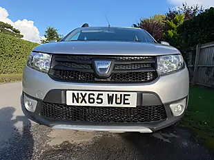 Used 2015 Dacia Sandero Stepway Ambiance Silver - Interior and Exterior details 2