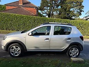 Used 2015 Dacia Sandero Stepway Ambiance Silver - Interior and Exterior details 8