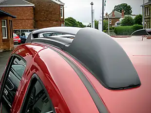 Used 2015 Dacia Sandero Stepway Laureate Metallic Red - Interior and Exterior details 11