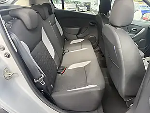 Used 2015 Dacia Sandero Stepway Laureate Silver - Interior and Exterior details 16