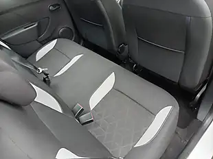Used 2015 Dacia Sandero Stepway Laureate White - Interior and Exterior details 2