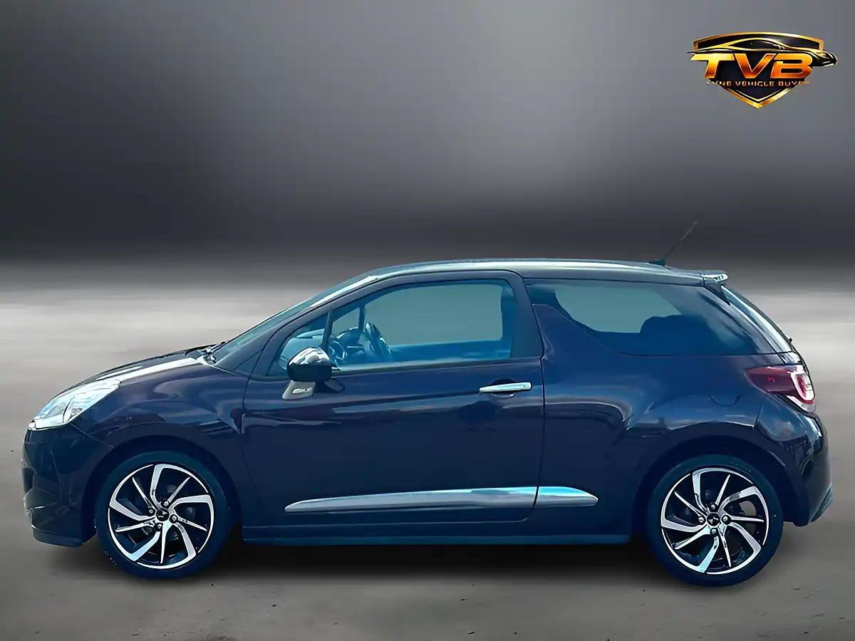 Used 2015 DS 3 D Style Nav Whisper Purple - Interior and Exterior details 12