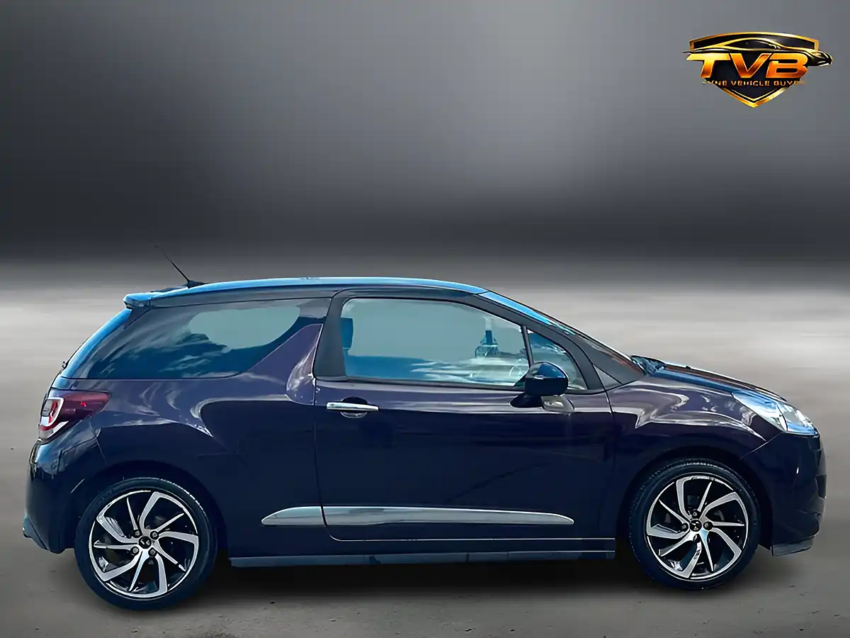 Used 2015 DS 3 D Style Nav Whisper Purple - Interior and Exterior details 2