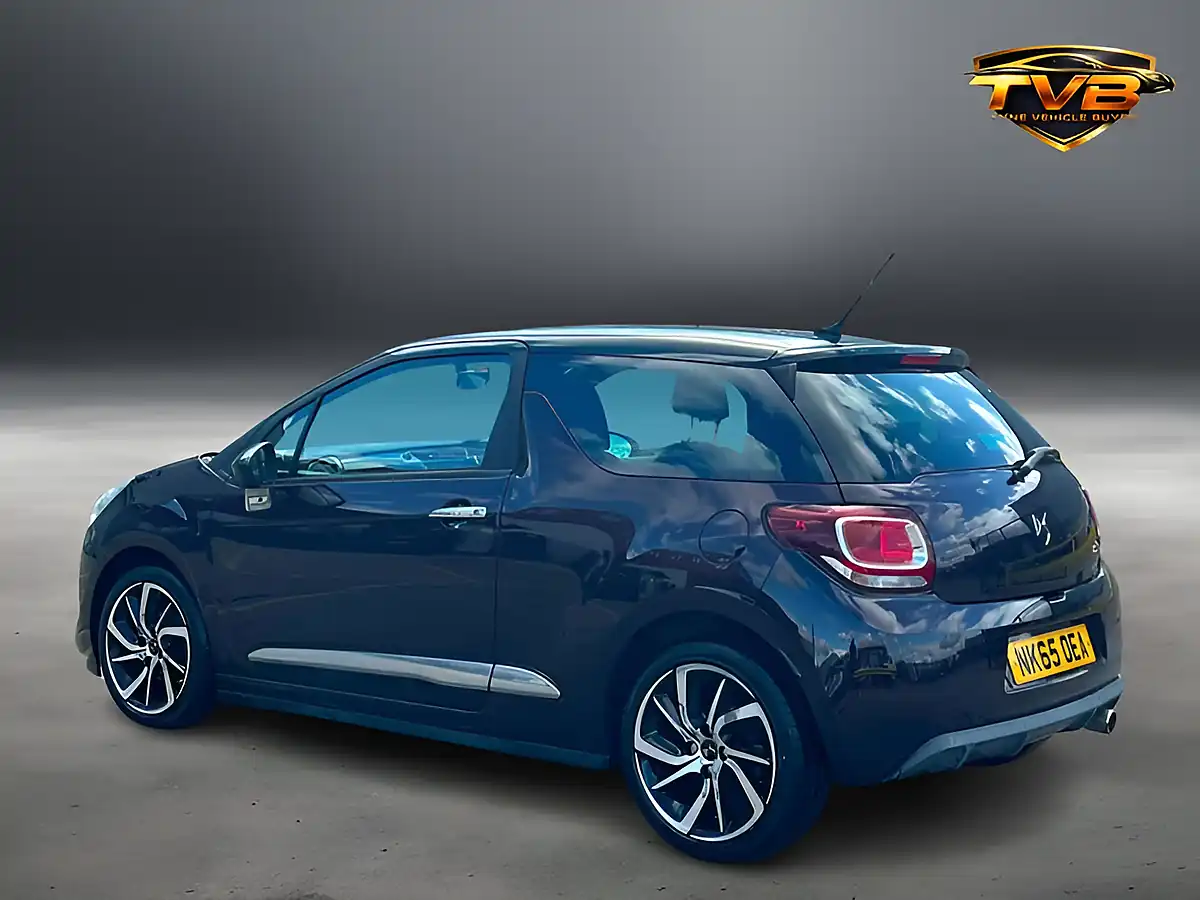 Used 2015 DS 3 D Style Nav Whisper Purple - Interior and Exterior details 4