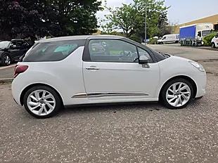 Used 2015 DS 3 D Style Nav White - Interior and Exterior details 17