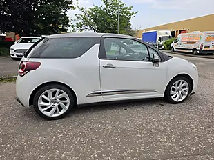 Used 2015 DS 3 D Style Nav White - Interior and Exterior details 4