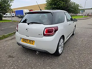 Used 2015 DS 3 D Style Nav White - Interior and Exterior details 8