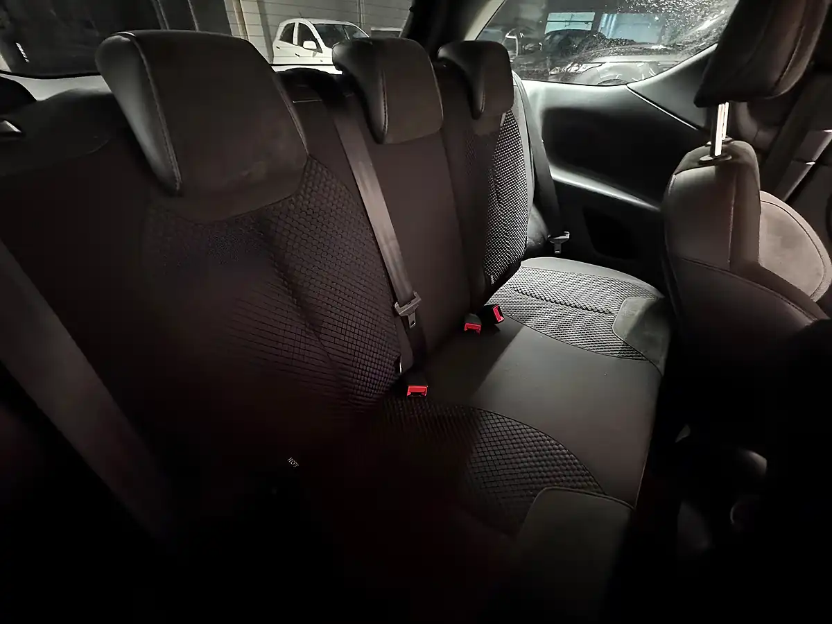 Used 2015 DS Automobiles DS 3 Dsport Grey - Interior and Exterior details 10