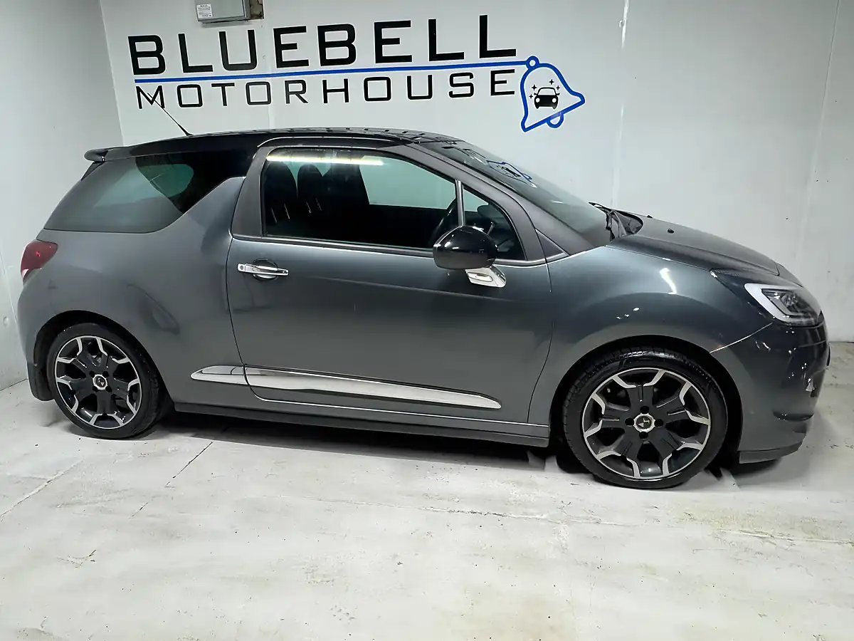 Used 2015 DS Automobiles DS 3 Dsport Grey - Interior and Exterior details 7