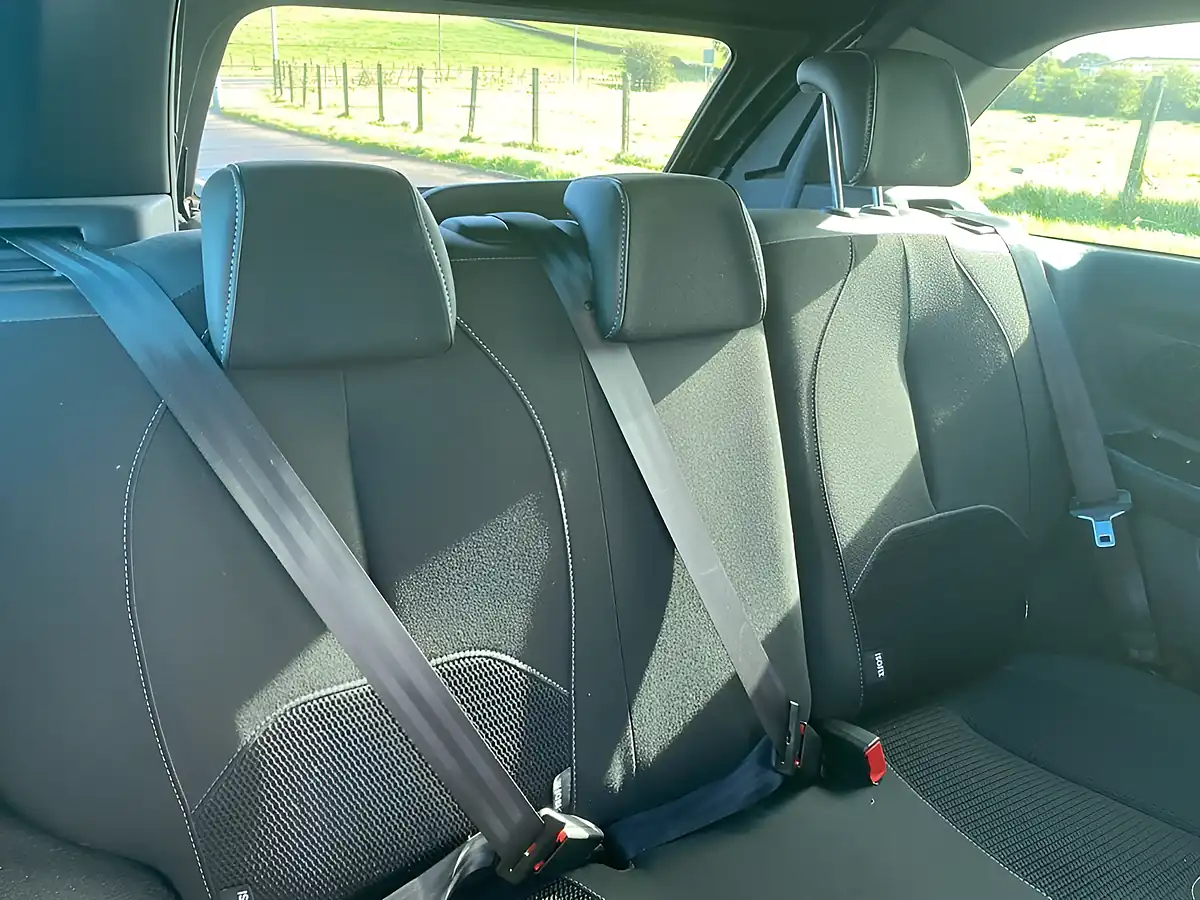 Used 2015 DS Automobiles DS 3 Dstyle Grey - Interior and Exterior details 18