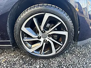 Used 2015 DS Automobiles DS 3 Dstyle Nav Blue - Interior and Exterior details 11