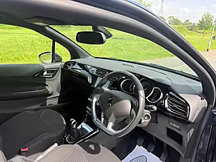 Used 2015 DS Automobiles DS 3 Dstyle Nav Blue - Interior and Exterior details 16