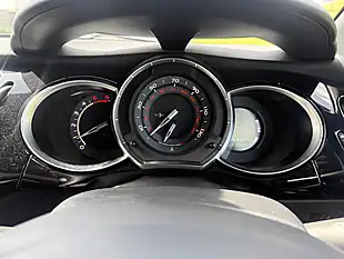 Used 2015 DS Automobiles DS 3 Dstyle Nav Blue - Interior and Exterior details 18