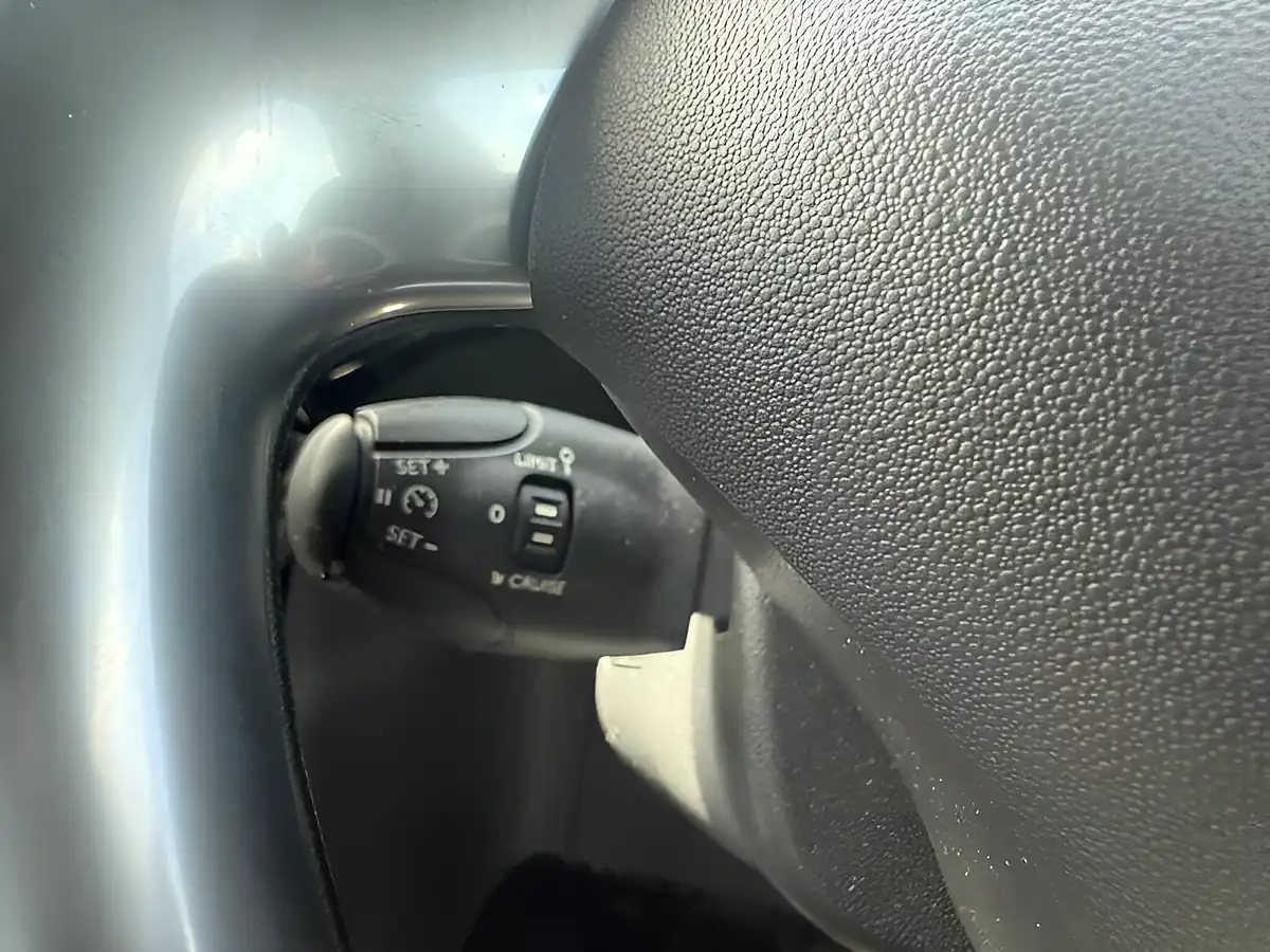 Used 2015 DS Automobiles DS 3 Dstyle Nav Blue - Interior and Exterior details 19