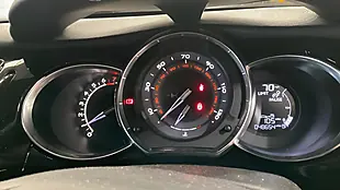 Used 2015 DS Automobiles DS 3 Dstyle Purple - Interior and Exterior details 10