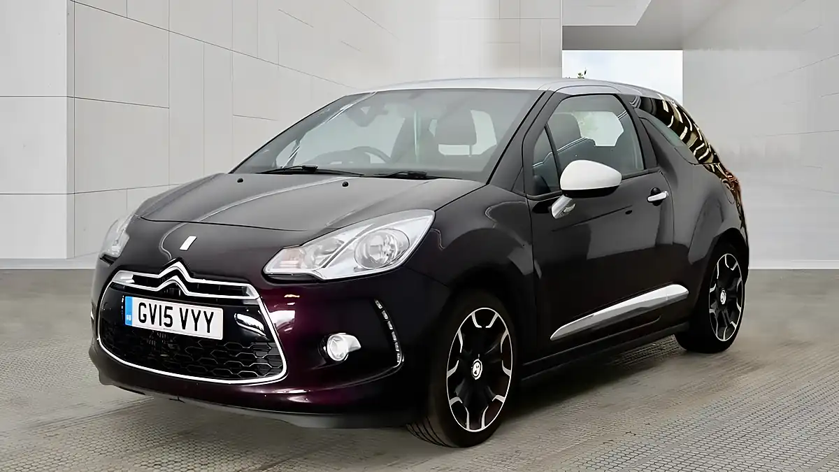 Used 2015 DS Automobiles DS 3 Dstyle Purple - Interior and Exterior details 3