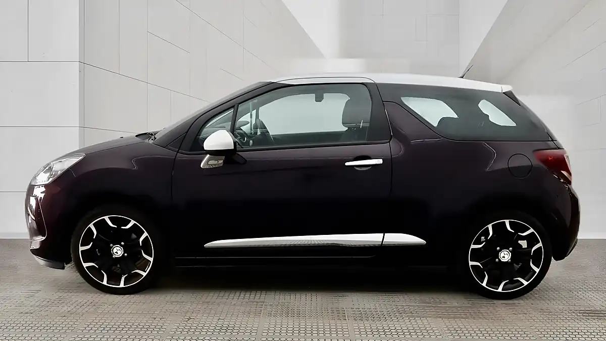Used 2015 DS Automobiles DS 3 Dstyle Purple - Interior and Exterior details 4