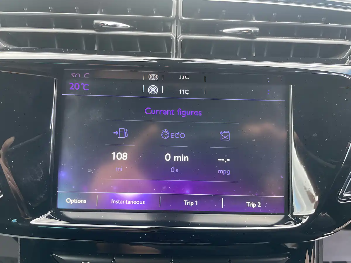 Used 2015 DS Automobiles DS 3 Dstyle Silver - Interior and Exterior details 18