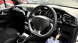 Used 2015 DS Automobiles DS 3 Dstyle White - Interior and Exterior details 12