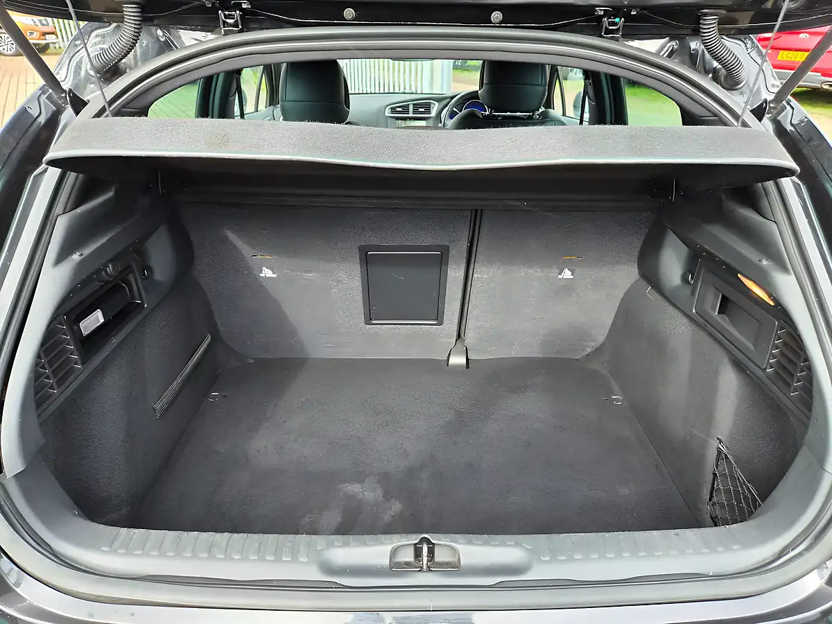 Used 2015 DS Automobiles DS 4 Prestige Black - Interior and Exterior details 19