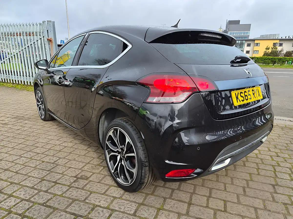 Used 2015 DS Automobiles DS 4 Prestige Black - Interior and Exterior details 4