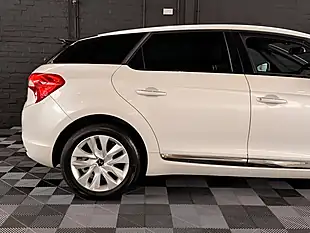Used 2015 DS Automobiles DS 5 Elegance Pearl White - Interior and Exterior details 14