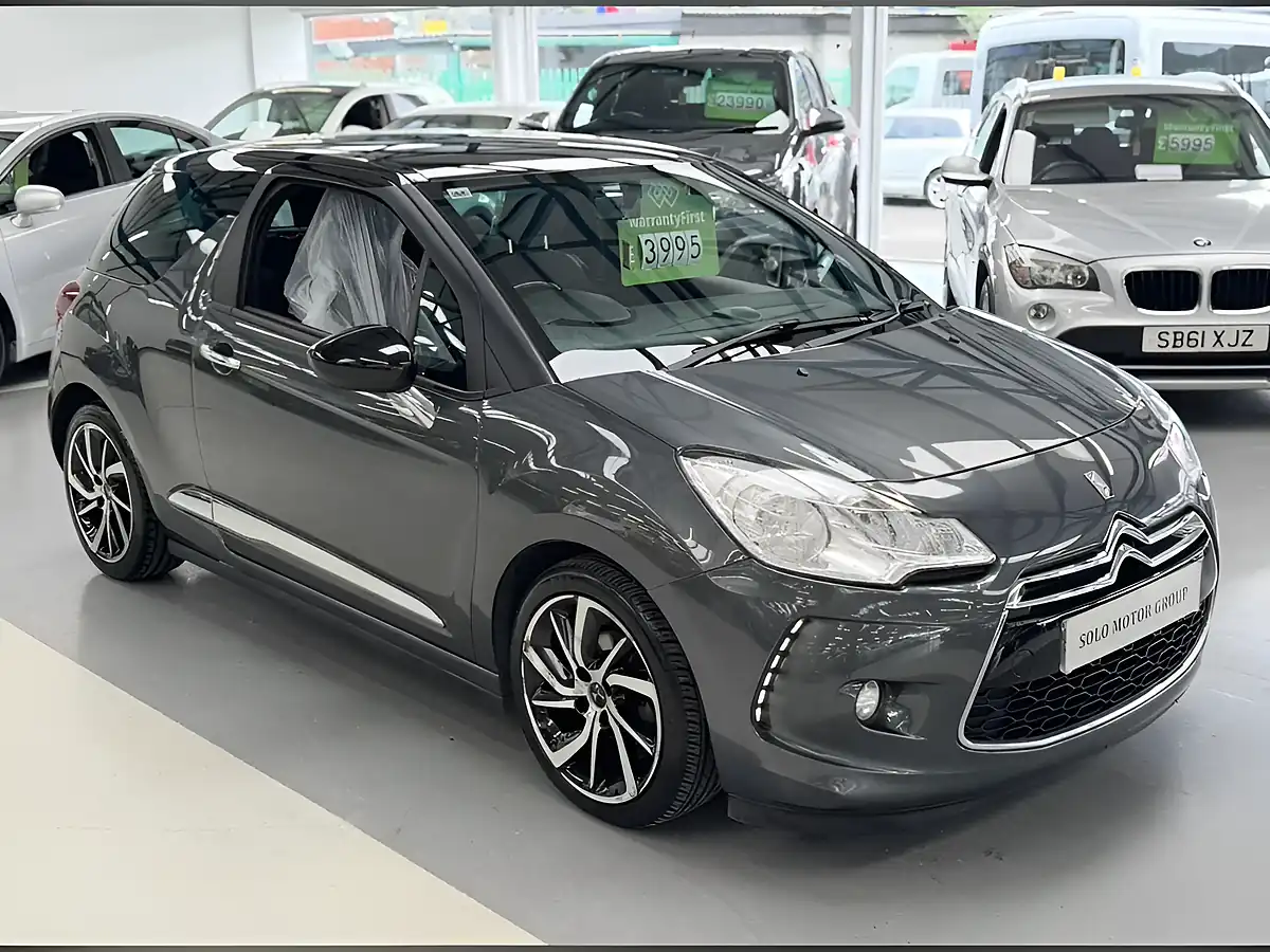 Used 2015 DS DS 3 Dstyle Nav Grey - Interior and Exterior details 11