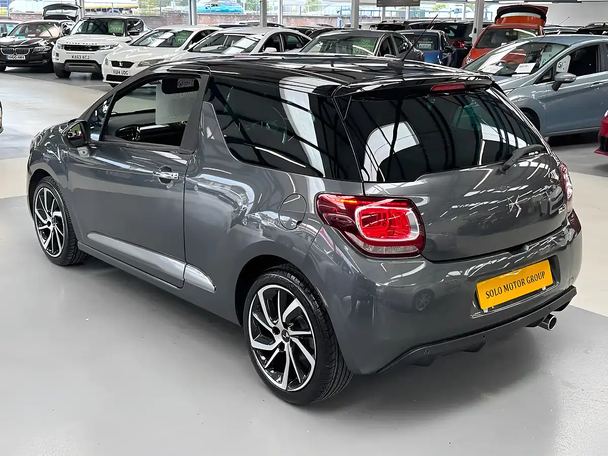 Used 2015 DS DS 3 Dstyle Nav Grey - Interior and Exterior details 2