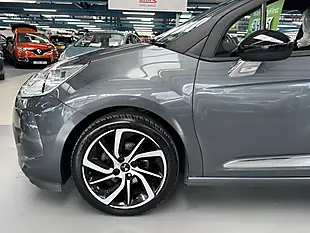 Used 2015 DS DS 3 Dstyle Nav Grey - Interior and Exterior details 9