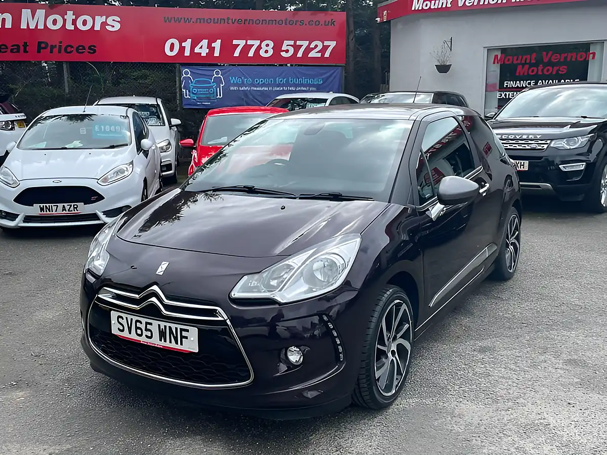 Used 2015 DS DS 3 Dstyle Nav Purple - Interior and Exterior details 4