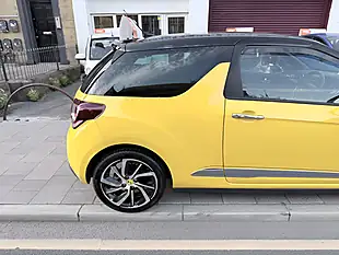 Used 2015 DS DS 3 Dstyle Nav Yellow - Interior and Exterior details 14