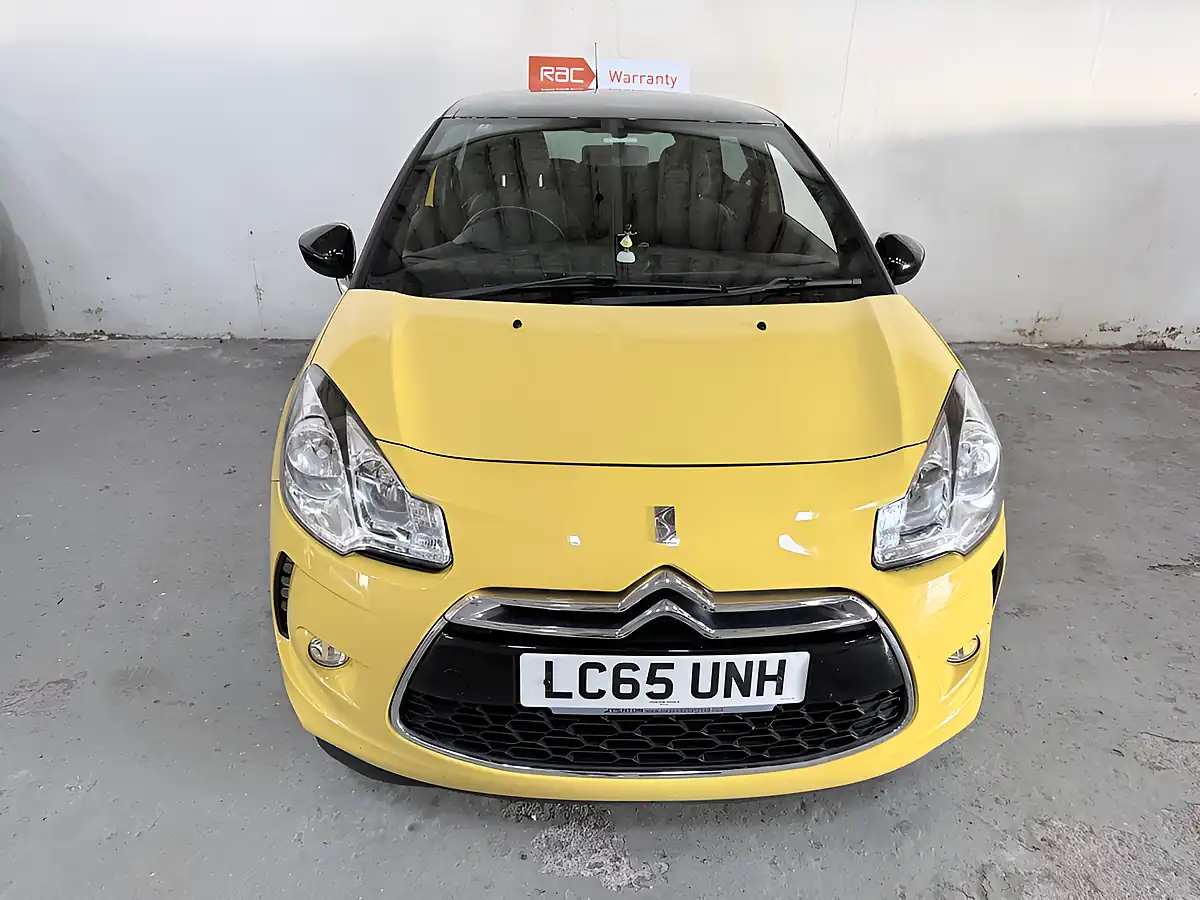 Used 2015 DS DS 3 Dstyle Nav Yellow - Interior and Exterior details 7