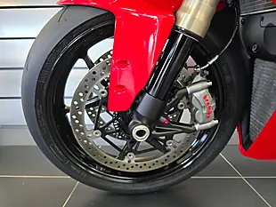 Used 2015 Ducati 1299 Panigale Red - Interior and Exterior details 18