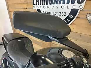 Used 2015 Ducati Diavel Black - Interior and Exterior details 14