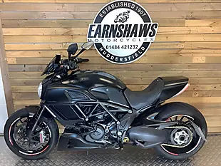 Used 2015 Ducati Diavel Black - Interior and Exterior details 2