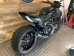 Used 2015 Ducati Diavel Black - Interior and Exterior details 4