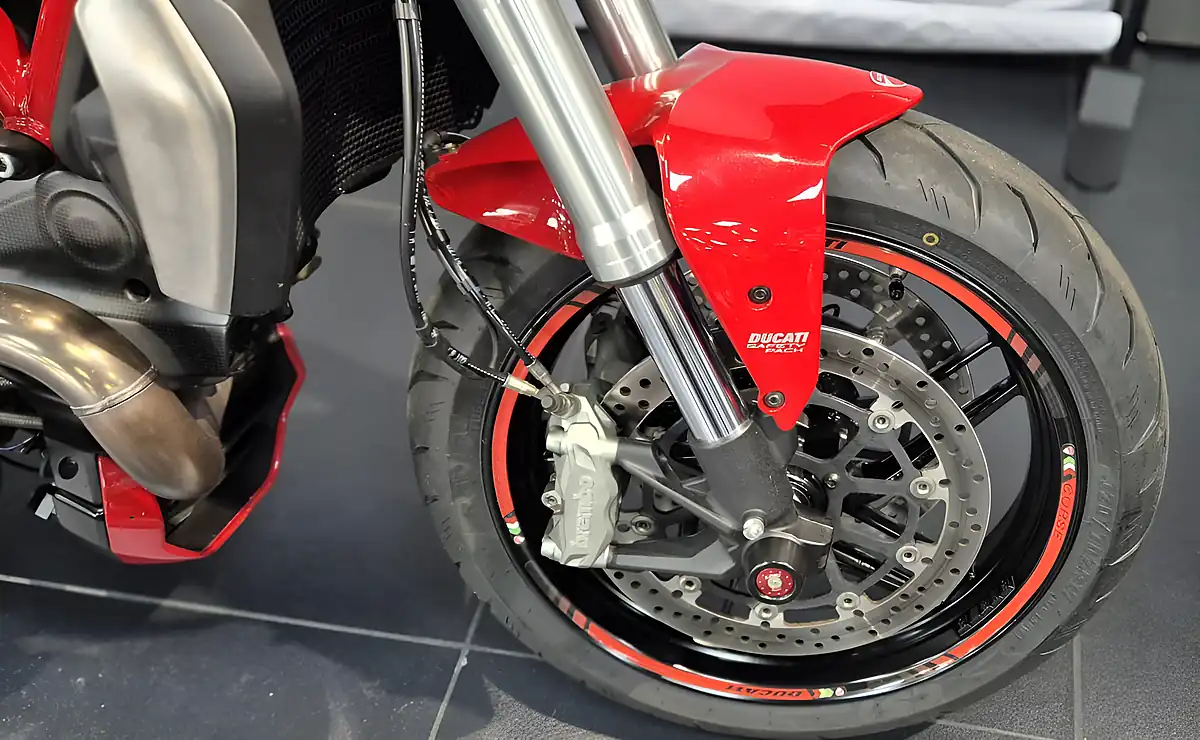 Used 2015 Ducati Monster 1200 Std Ducati Red - Interior and Exterior details 8